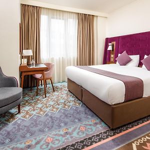 Superior Zimmer mit Kingsize-Bett